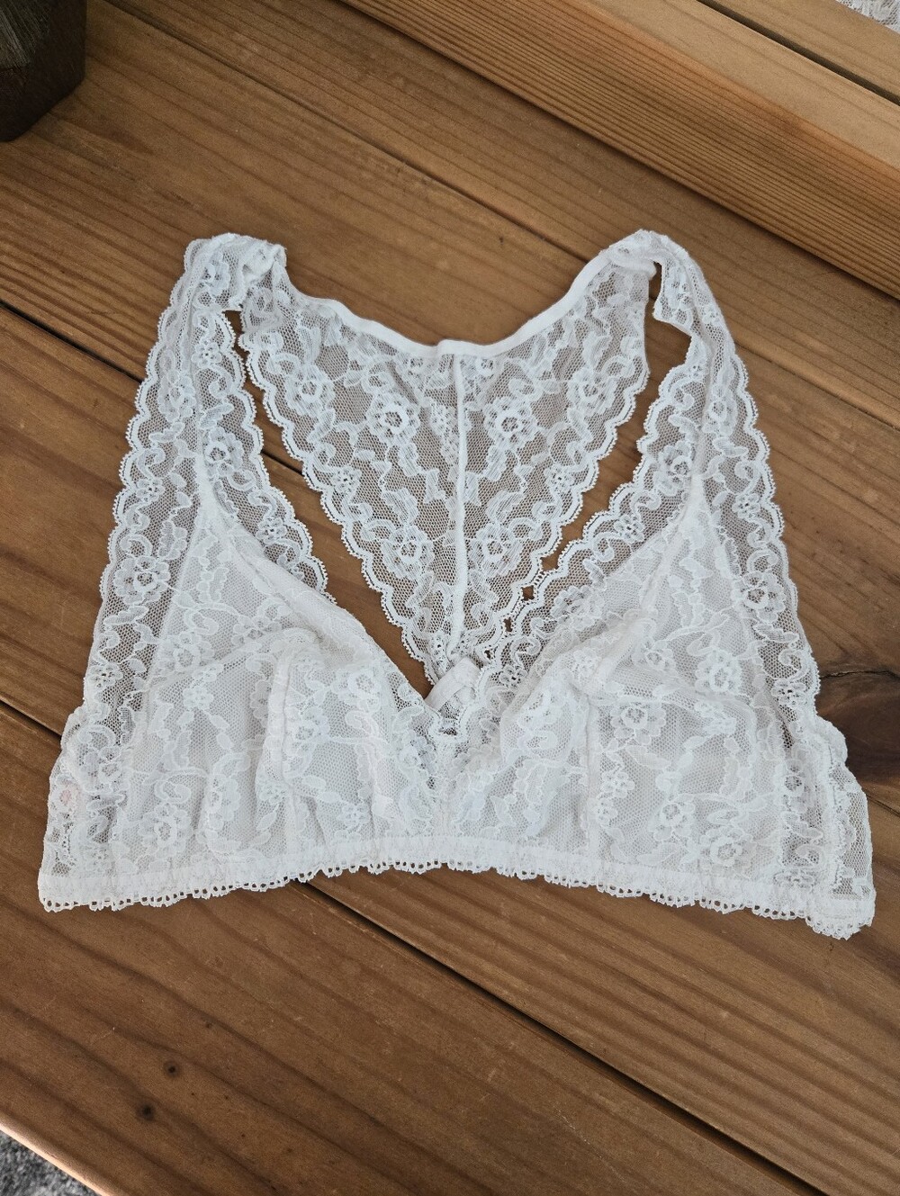 Victoria's Secret White Lace Bralette